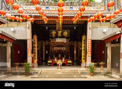 大林禪寺怎麼樣，不妨從其歷史背景、建築特色、文化影響以及遊客體驗等角度進行探討。